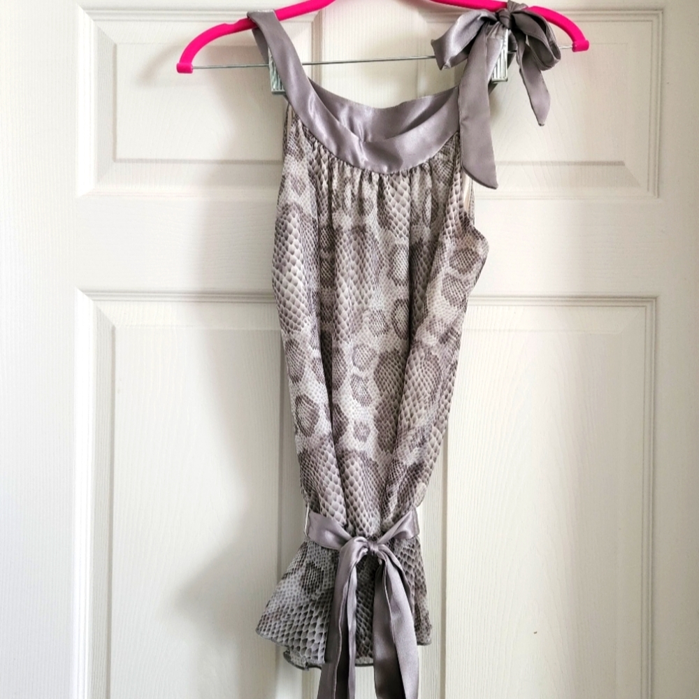 Alexia Admor, XS, Snake print Peplum Top